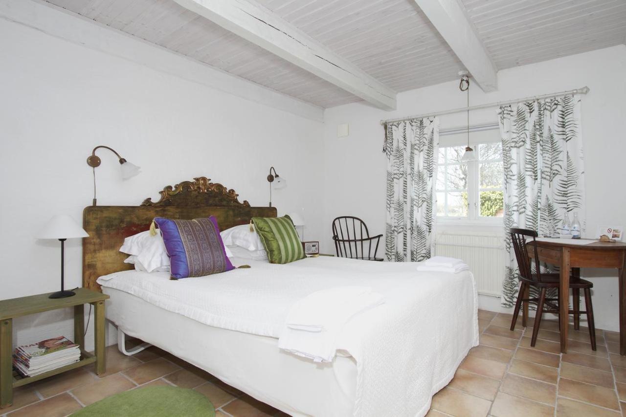 S\u00E4derg\u00E5rda \u00D6stra Bed & Breakfast Hammenhög Esterno foto