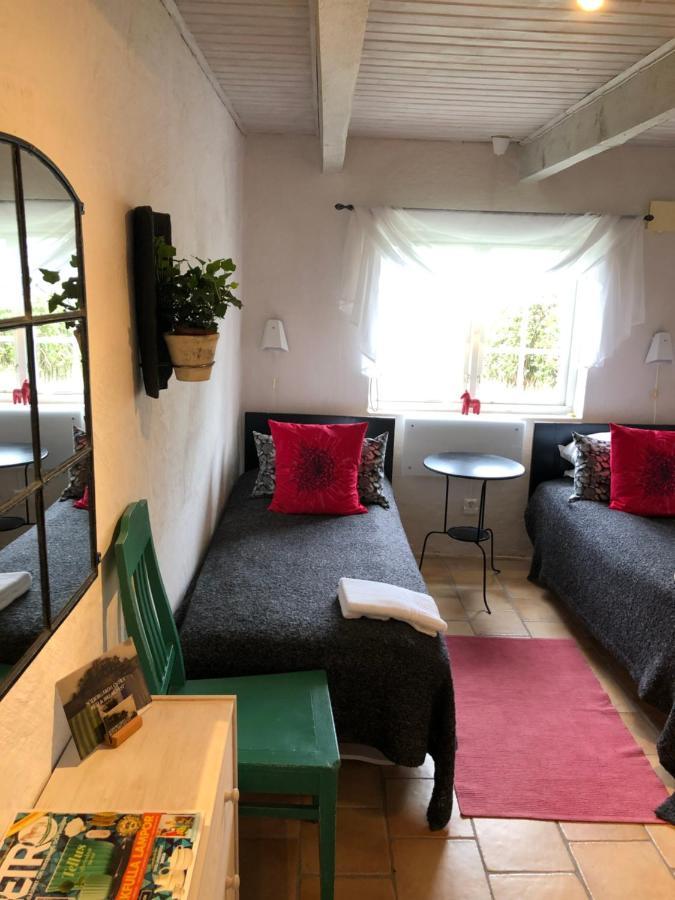 S\u00E4derg\u00E5rda \u00D6stra Bed & Breakfast Hammenhög Esterno foto